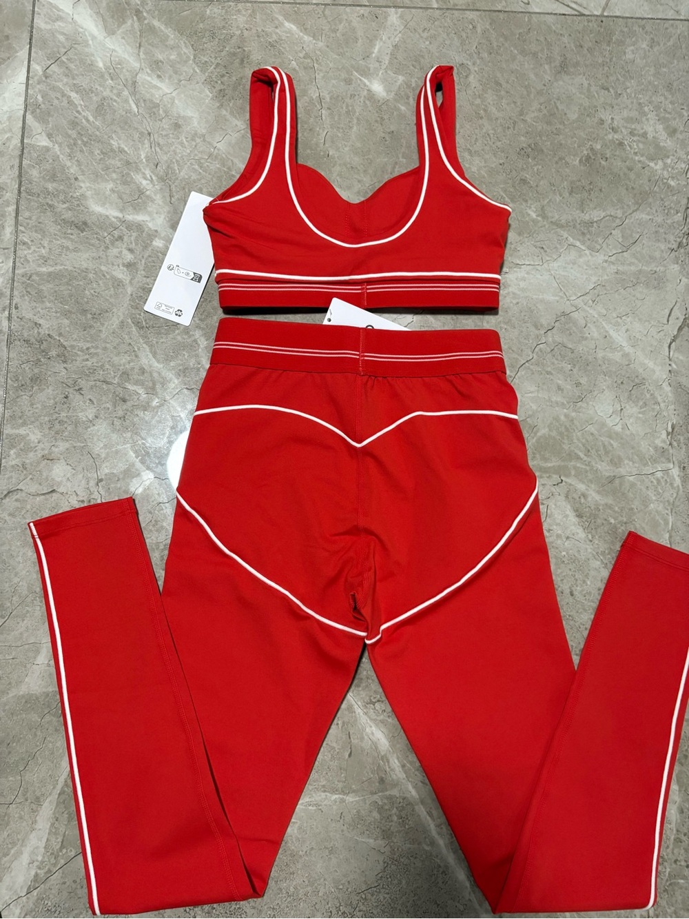 ALO Yoga Red Sculpting Leggings & Sports Bra Set with White Piping - Picture 5 of 5